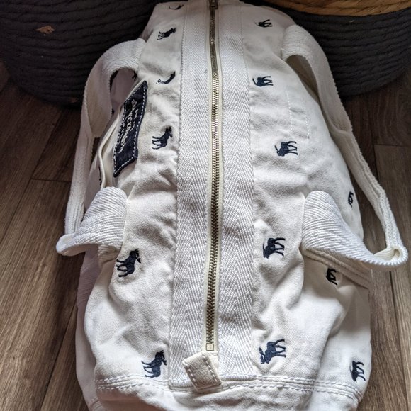 COPY - EUC Youth - abercrombie Canvas Duffel Bag - Picture 3 of 12